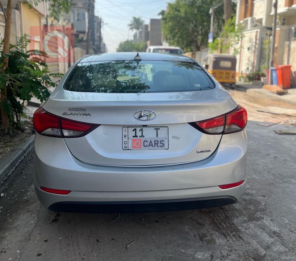 هیوندای ئەلەنترا